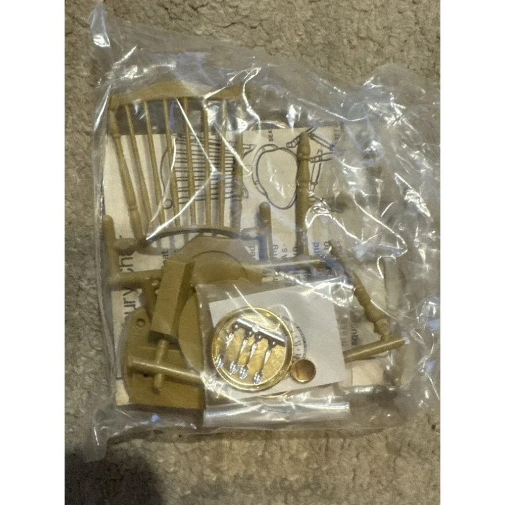 Miniature Dollhouse Chrysnbon Kit‎ /Candlestand Table Clock Chair Rack Kit-F120